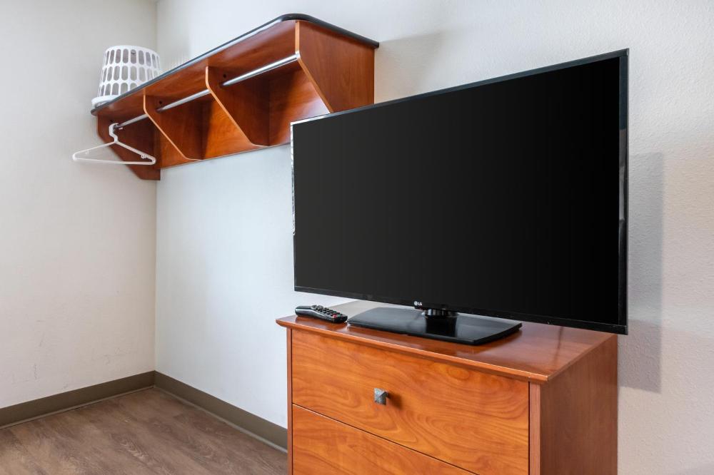Double Room with Two Double Beds - Non-Smoking interior